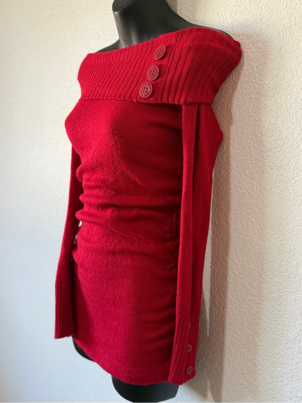 Y2K Red Off-The-Shoulder Ribbed Sweater Top - Picture 2 of 7
